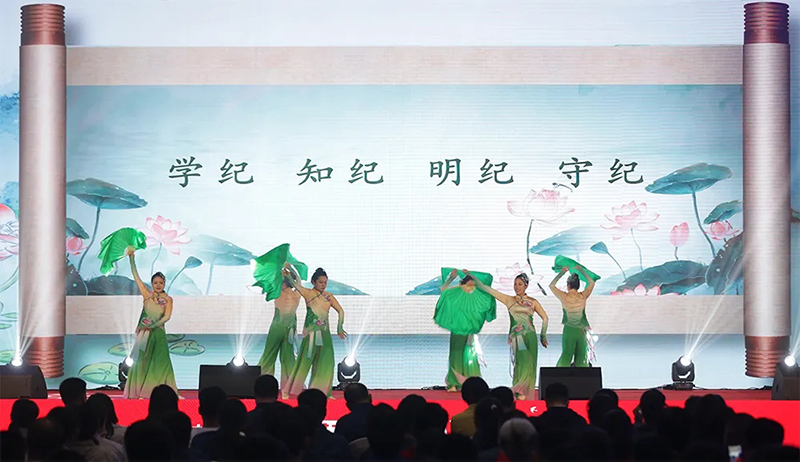 yan05.webp.jpg yan05.webp.jpg